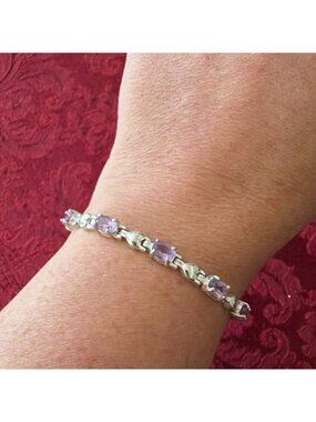Vintage Sterling Silver 925 Lavender Light Amethyst Gemstone Tennis Bracelet